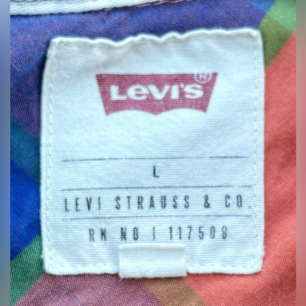 Levi’s Plaid Button Down Shirt Euc - image 5